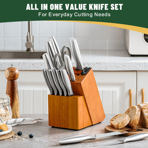 EWFEN 7-inch santoku knife balance and sharpness in close view