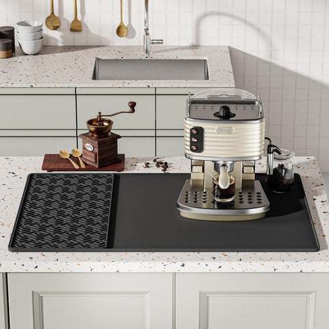 EWX silicone coffee mat detachable drying layer enables air-drying cups and tools.