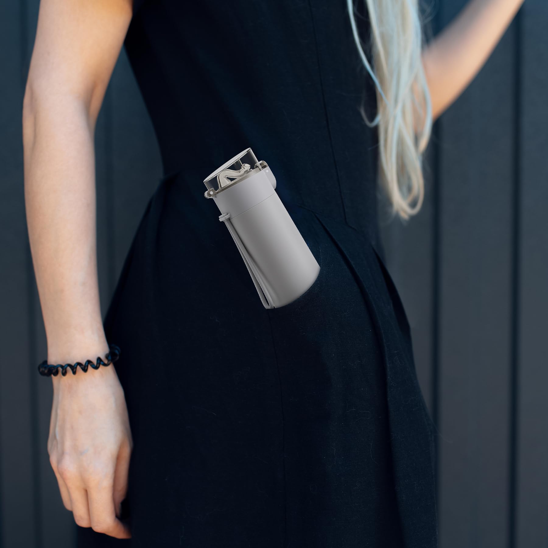 Exllena multi-use bottle supports coffee, milk, or outdoor adventures.