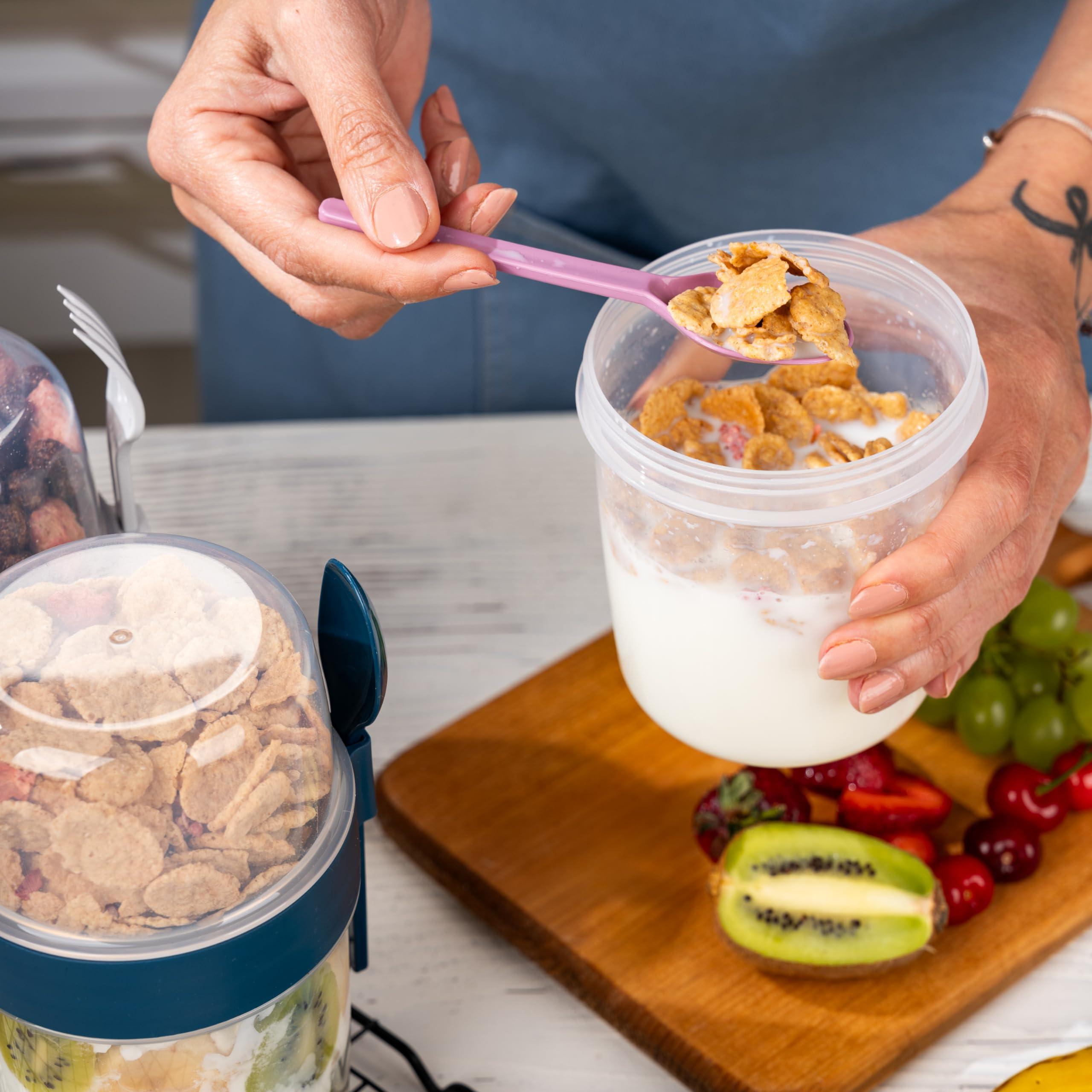 EYNEL multi-use container for salads, nuts, and snacks.
