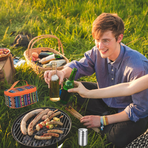 EZYoutdoor salt shaker ideal for camping and home seasoning