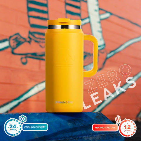 FAHRMOSIS sweat-proof, non-slip base keeps the tumbler dry on surfaces.