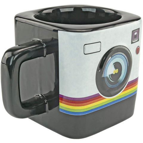 Fairly Odd Novelties Instant Camera Mug, raised lens ridge for comfortable grip when holding hot drinks.