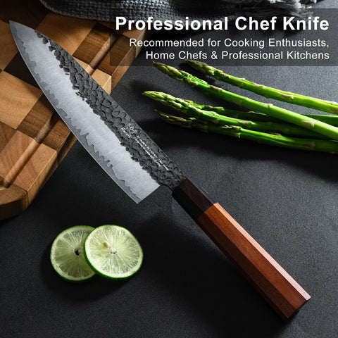 FAMCÜTE gift for cooks emphasizes premium craftsmanship and thoughtful presentation.
