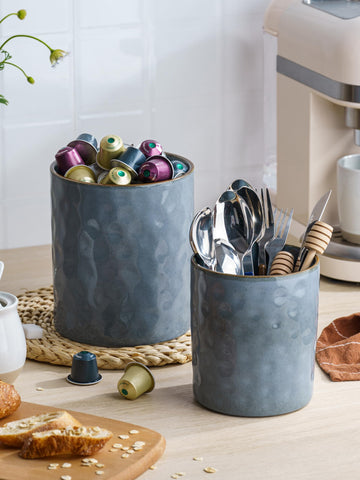 famiware Ocean double reactive glaze creates a light-shifting finish under lighting