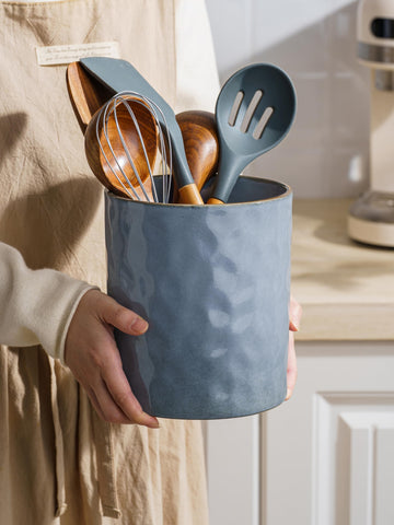 famiware Ocean multifunctional holder doubles as a vase or bread storage