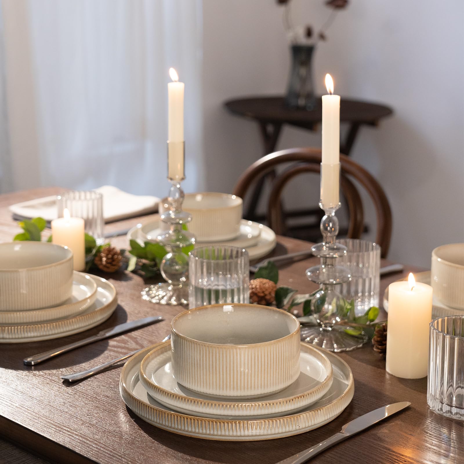 Famiware Star cappuccino white glaze creates timeless table appeal.