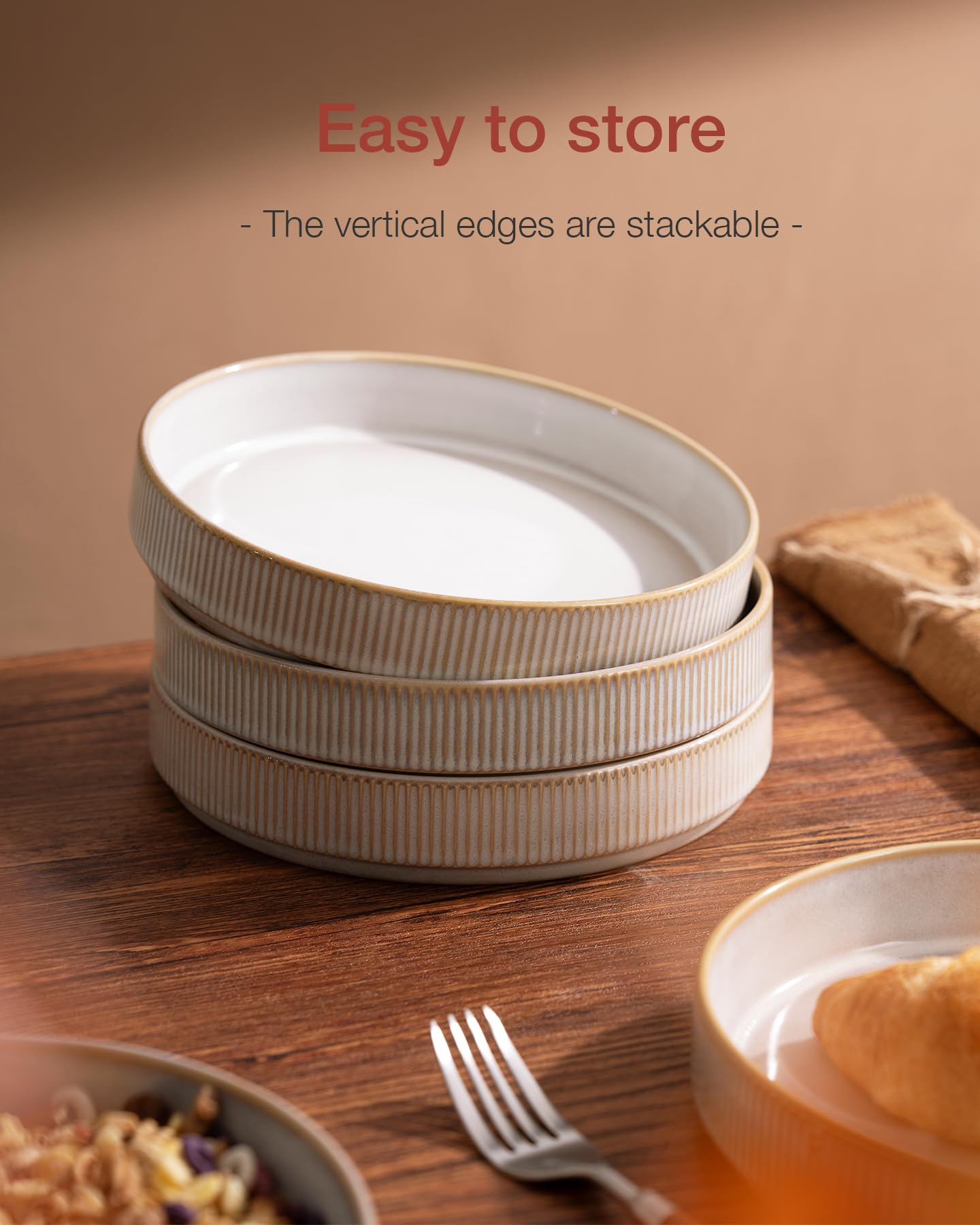 Famiware Star stackable bowls with grooves for space-saving storage.