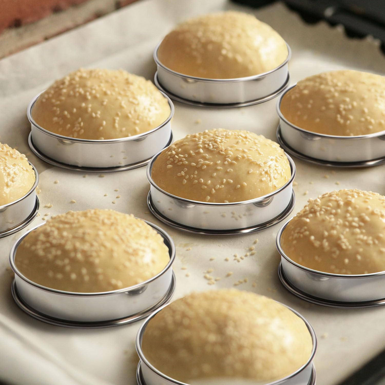 FANGSUN pastry ring mold provides precise edges for tarts and mini desserts.