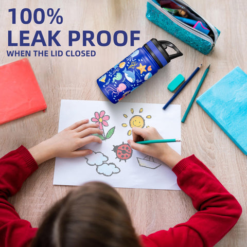 Fanhaw kid-friendly bottle fits backpacks and sports bags for easy transport.