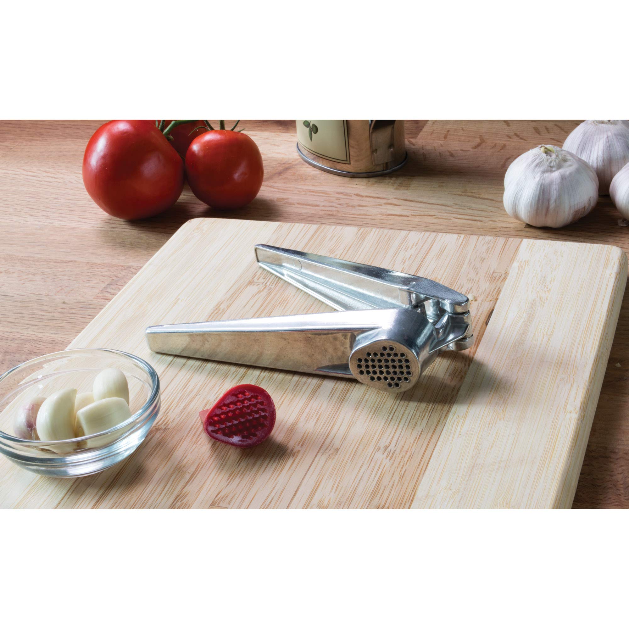 Cousin Umberto's Garlic Press in action during cooking.