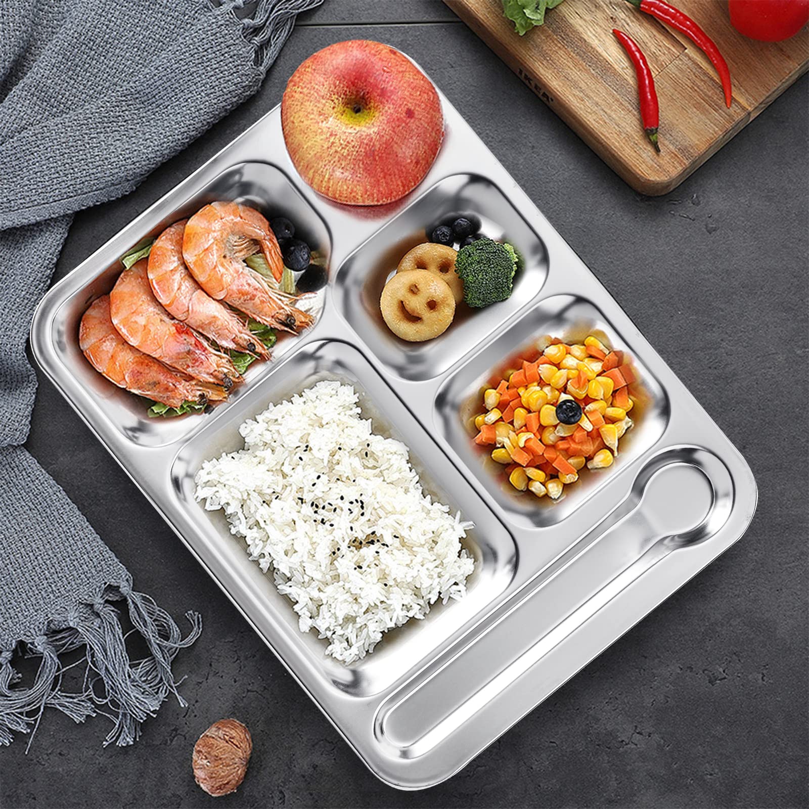 Fasmov utensil-compartment tray feature for convenient dining.