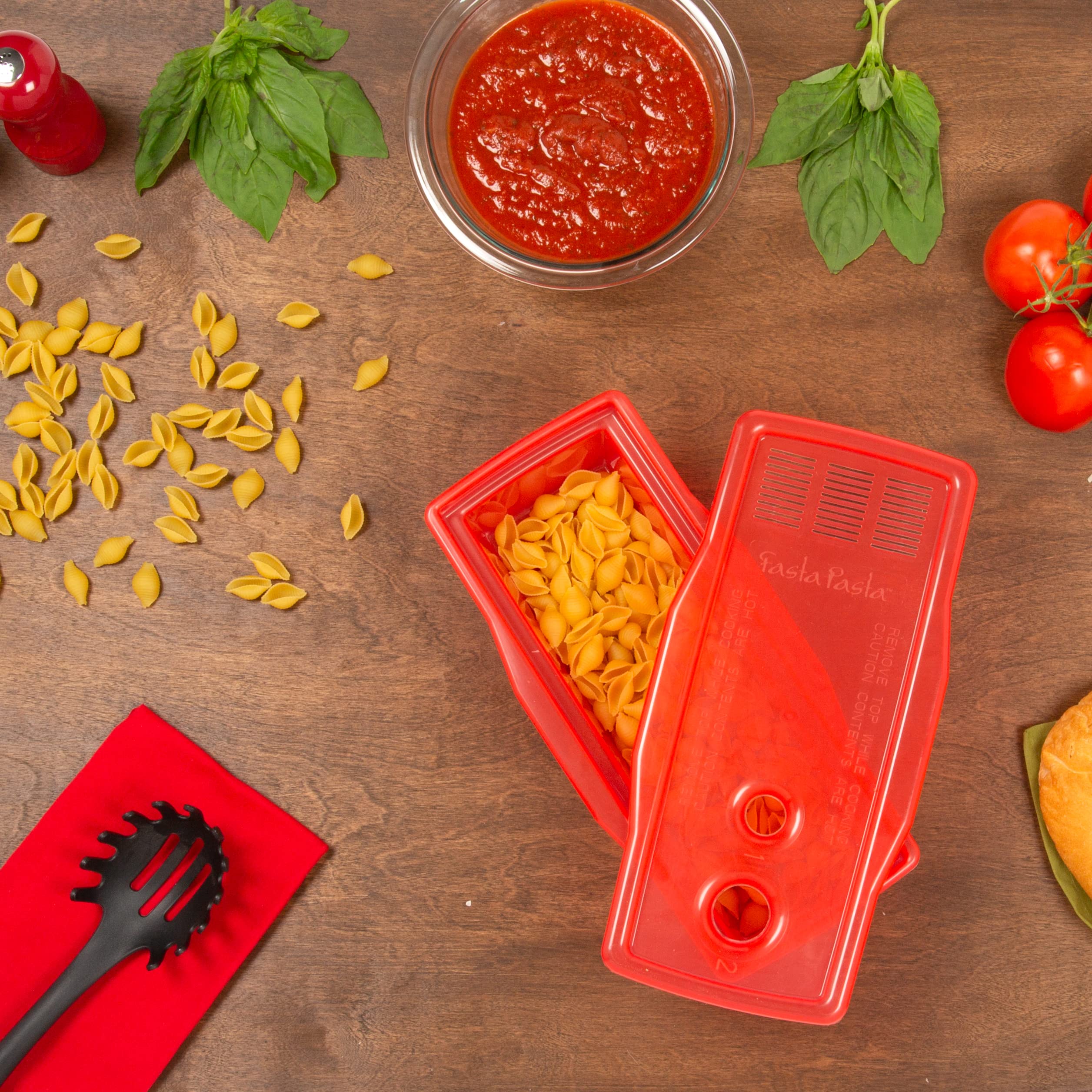Fasta Pasta dishwasher-safe components make cleaning easy.