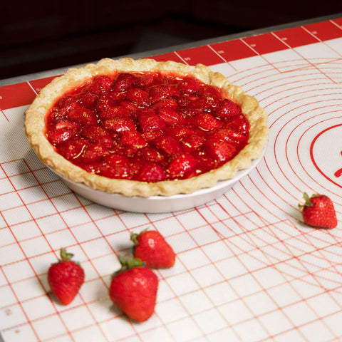 Fat Daddio's PIE-12 angled sides help bakeware precision crusts