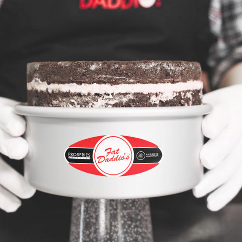 Fat Daddio's PCC-43 pan oven-ready pose highlights fast heating.