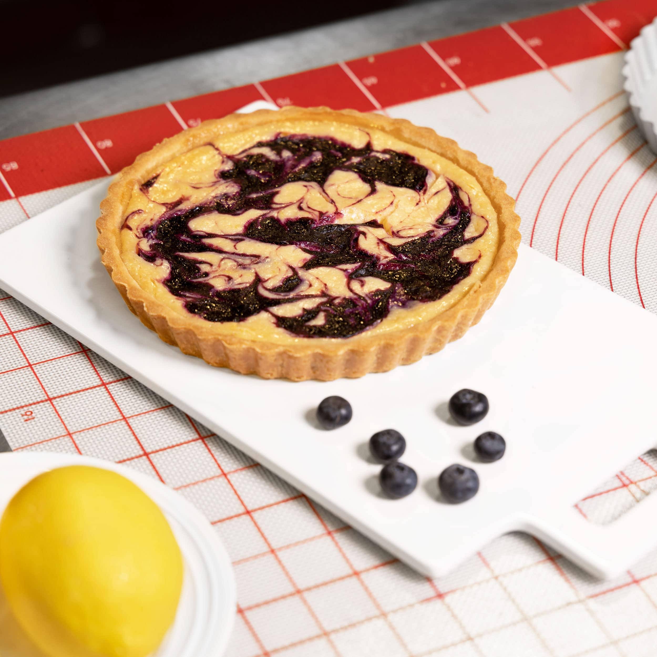 PFT-8 pan distributes heat quickly for consistent texture in baked goods.