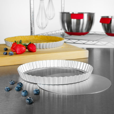 Fat Daddio's PFT-95 tart pan oven-safe design withstands high heat up to 550°F.