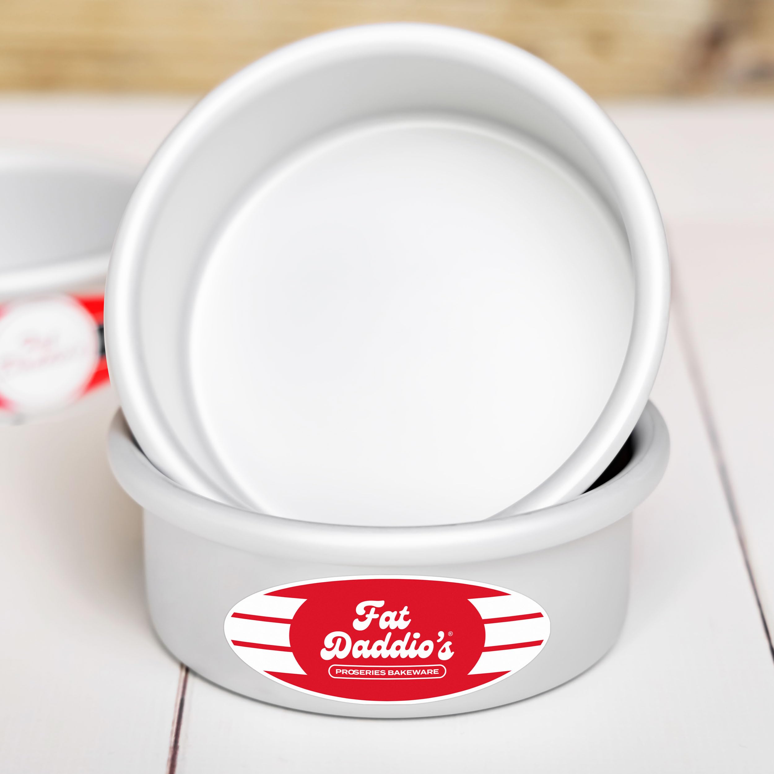 Fat Daddio's PRD-83SET pans with a solid bottom for reliable baking performance.