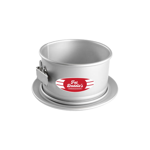 Fat Daddio's PSF-63 removable-base springform pan simplifies cake removal.