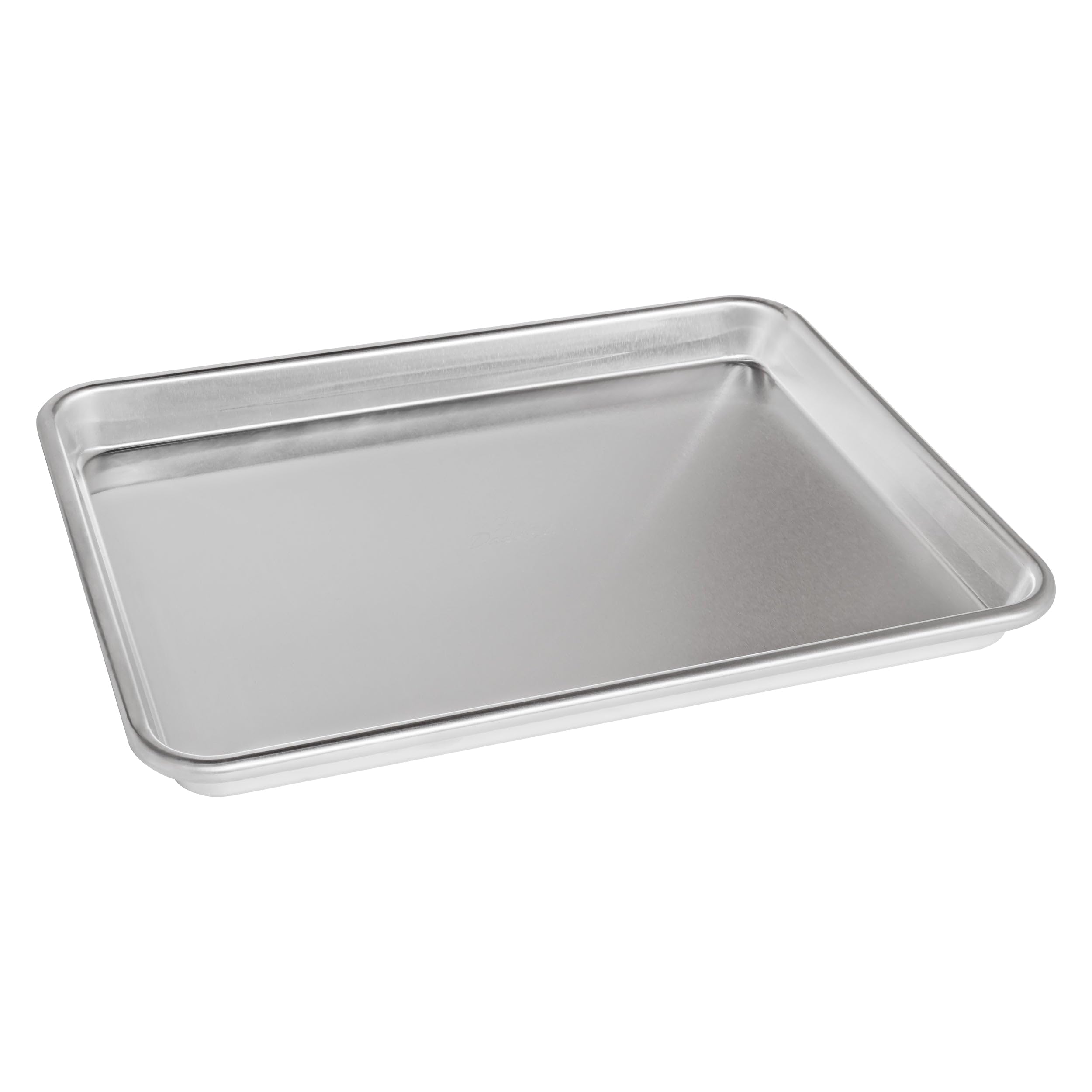 Fat Daddio's SP-QTR natural aluminum quarter sheet pan top view showcases clean edges for even baking.
