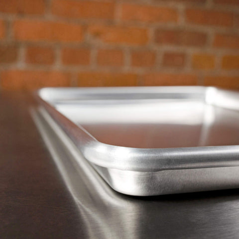 Wings arranged in Fat Daddio's SP-QTR pan emphasize practical restaurant-ready capacity.