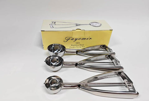 Fayomir compact storage keeps scoops ready