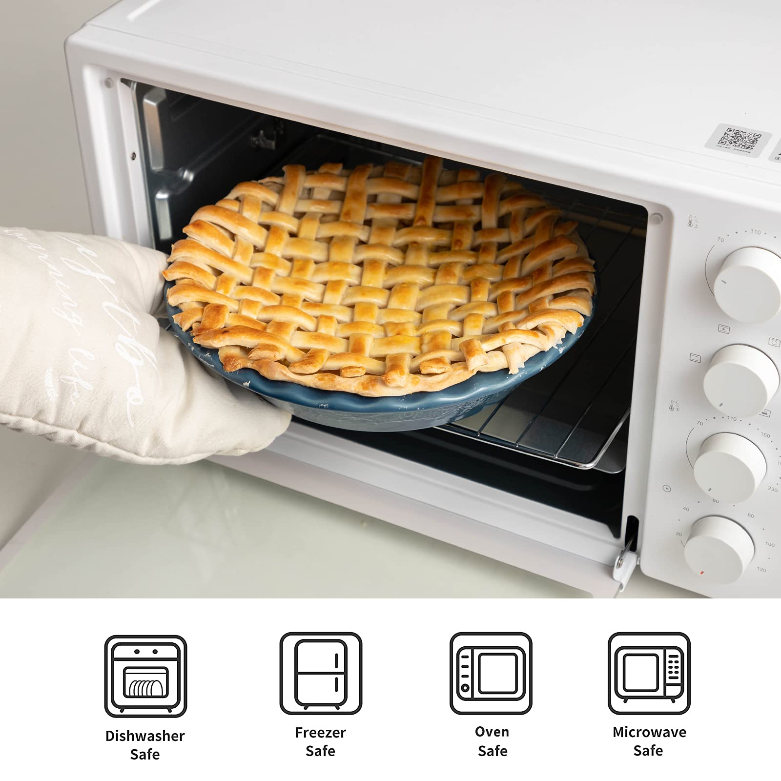 FE Fun Elements blue ceramic pie pan brings style to servings