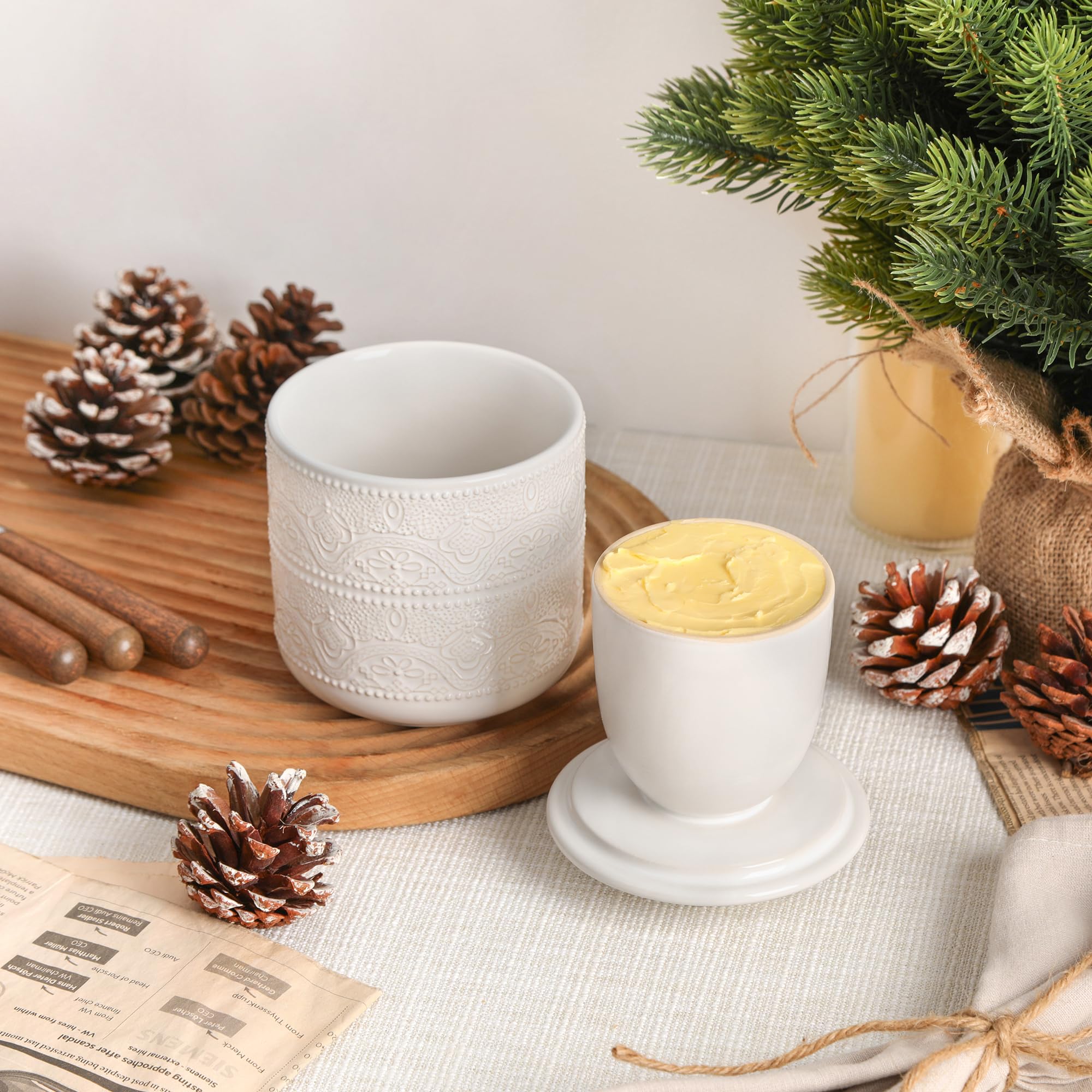 FE FUN ELEMENTS Butter Crock keeps butter from drying and hardening.