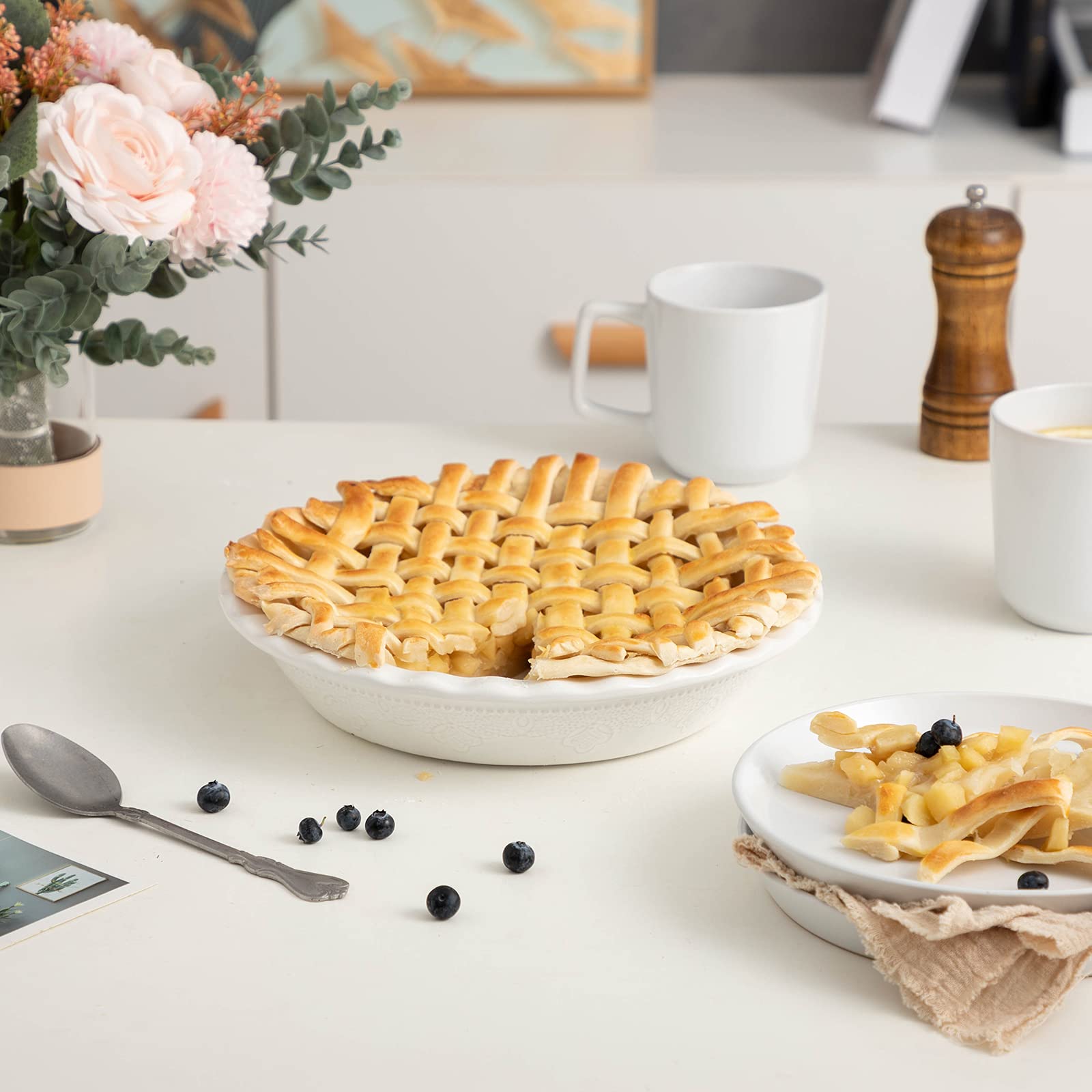 FE Fun Elements wide mouth supports ample filling and even browning