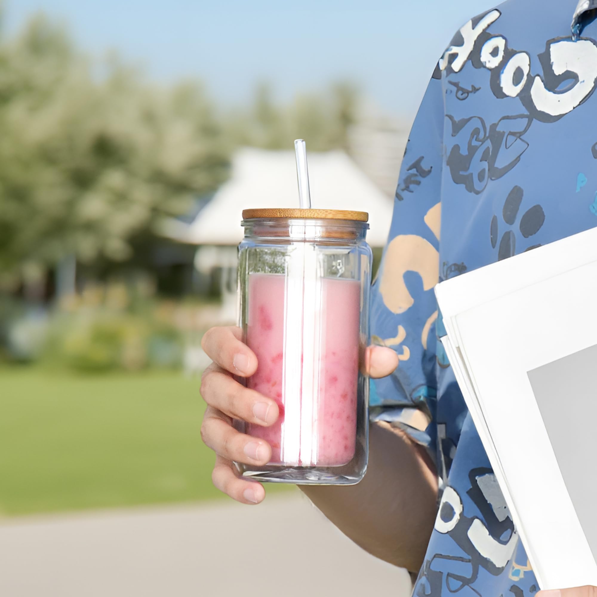 FECBK snowglobe tumbler with gift boxes ideal for gifting.