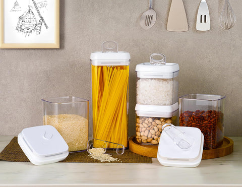 Felli Flip-Tite BPA-free material offers safe, durable food storage.