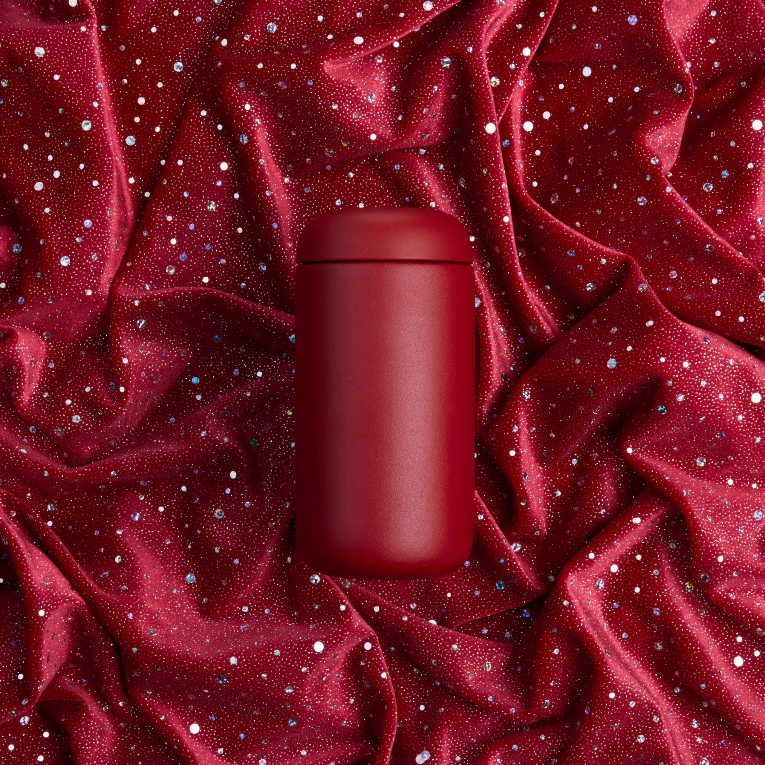 Fellow Carter Move Mug leak-proof lid guards against leaks in bags