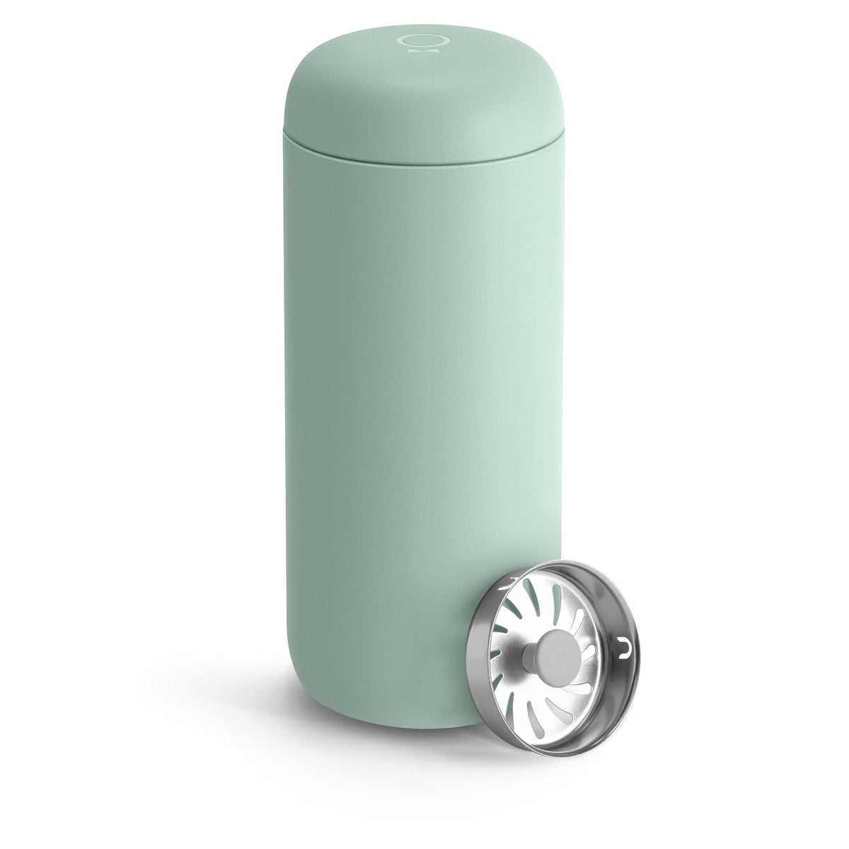 Fellow Carter Move mug splash guard for spill-free on-the-go sipping.