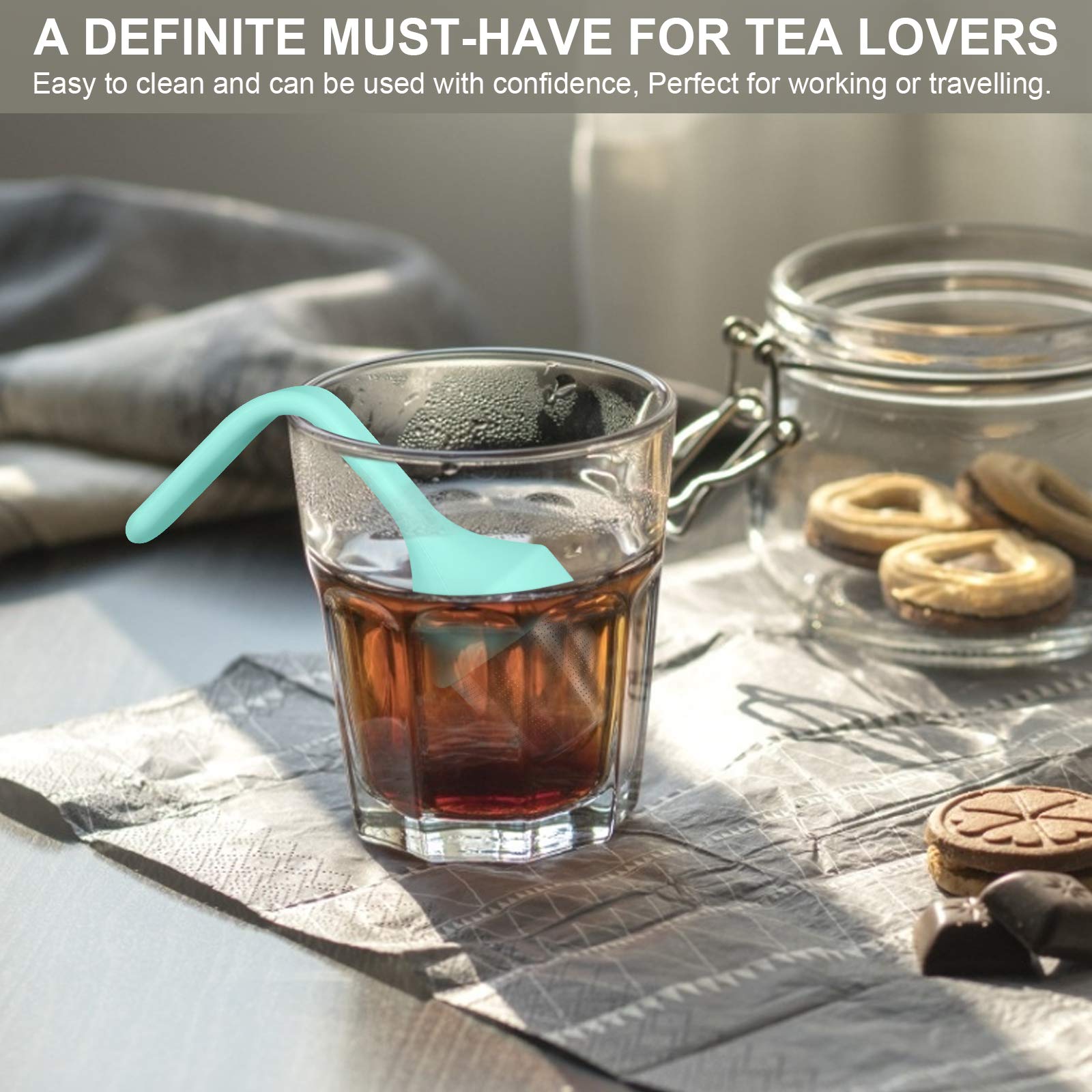 Compact, travel-friendly design of the Fenshine tea infuser.