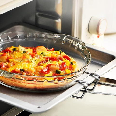 FEOOWV round pan doubles as serving dish for pies and vegetables