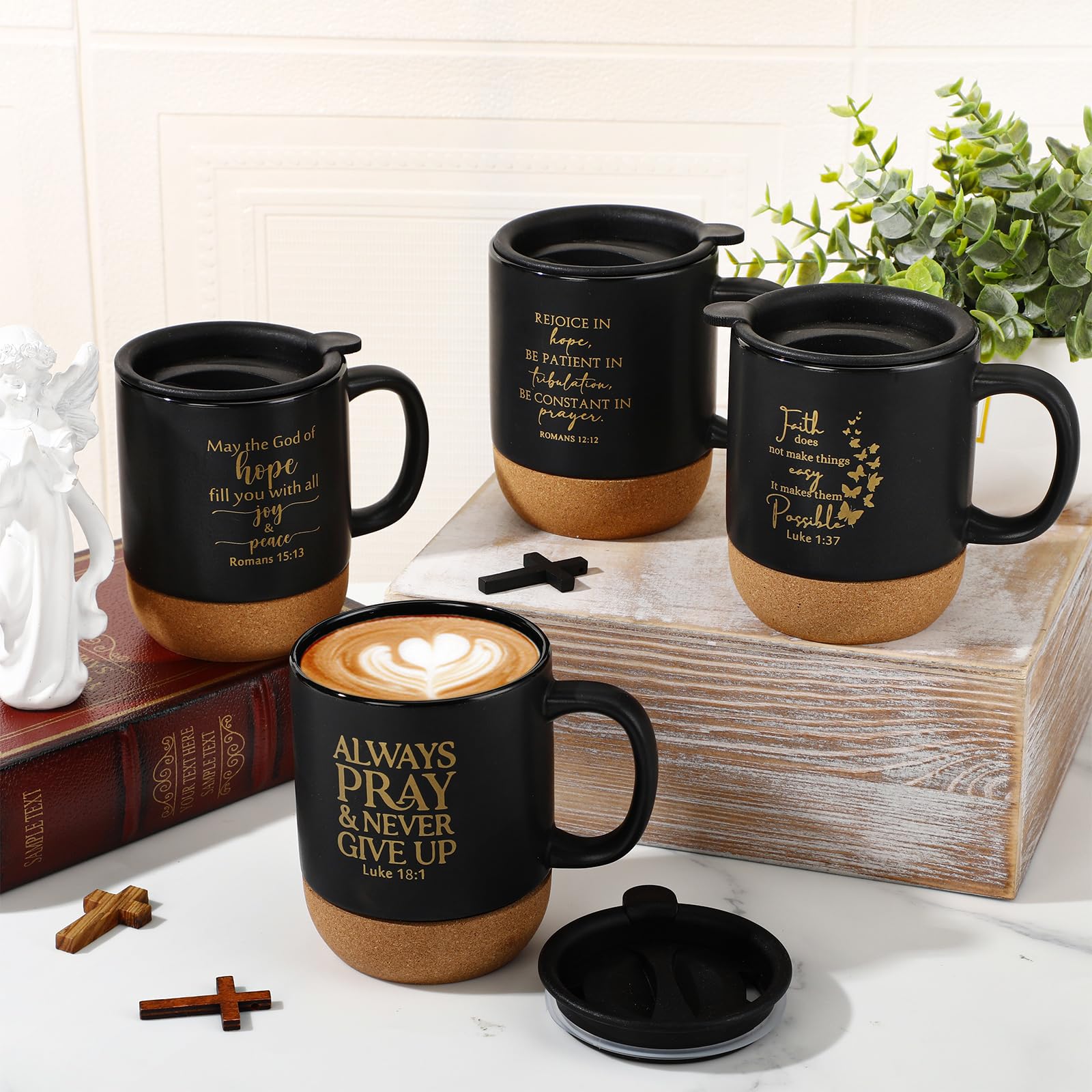 FillTouch cork-bottom mug protects tables and desks from scratches during busy mornings.