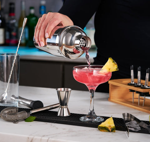 FineDine three pourers included for quick, consistent topping.