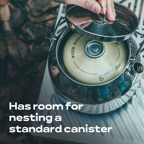 Fire-Maple Antarcti kettle showing a large rotating handle for easy lifting.