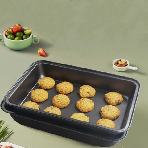 Versatile FISDEN pan for roasting chicken and baking desserts