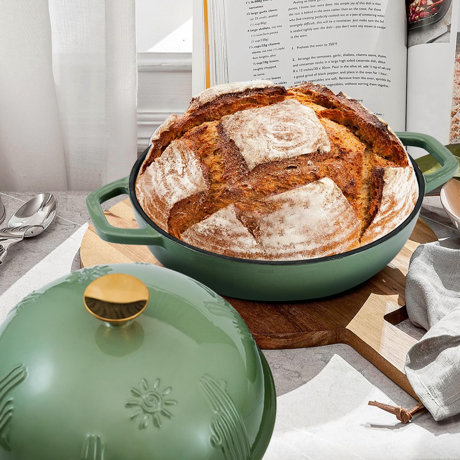 Flavehc 9.8-inch size fits typical loaf shapes.
