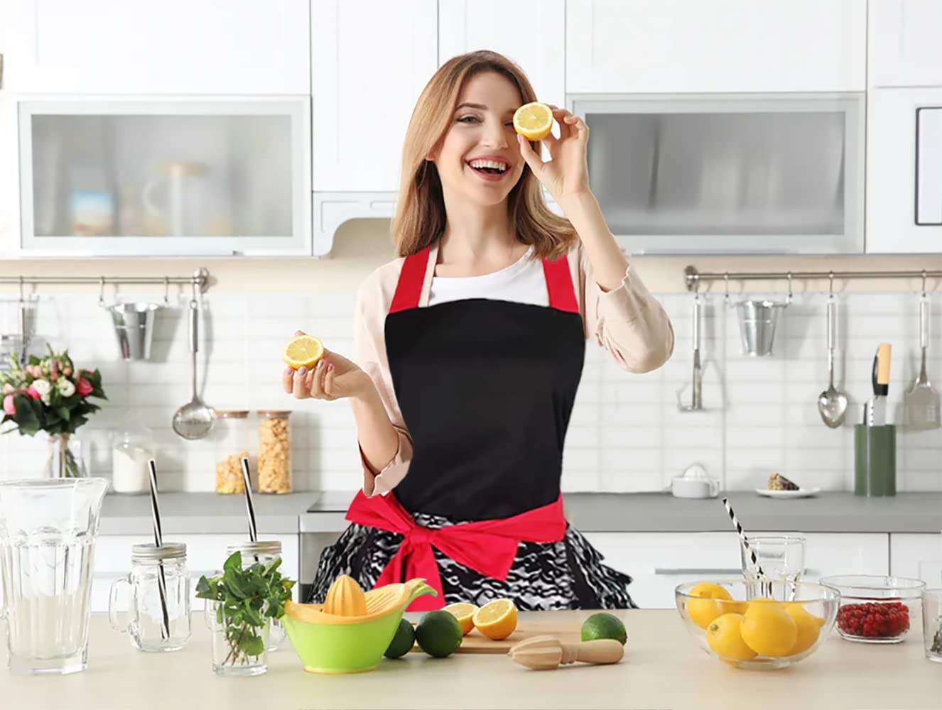 Floosum Black Lace Flirty Apron with Pocket detail shows dual pockets for utensils