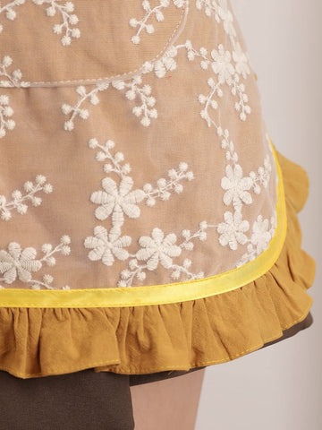 Floosum gift-ready yellow apron, a thoughtful present for loved ones.