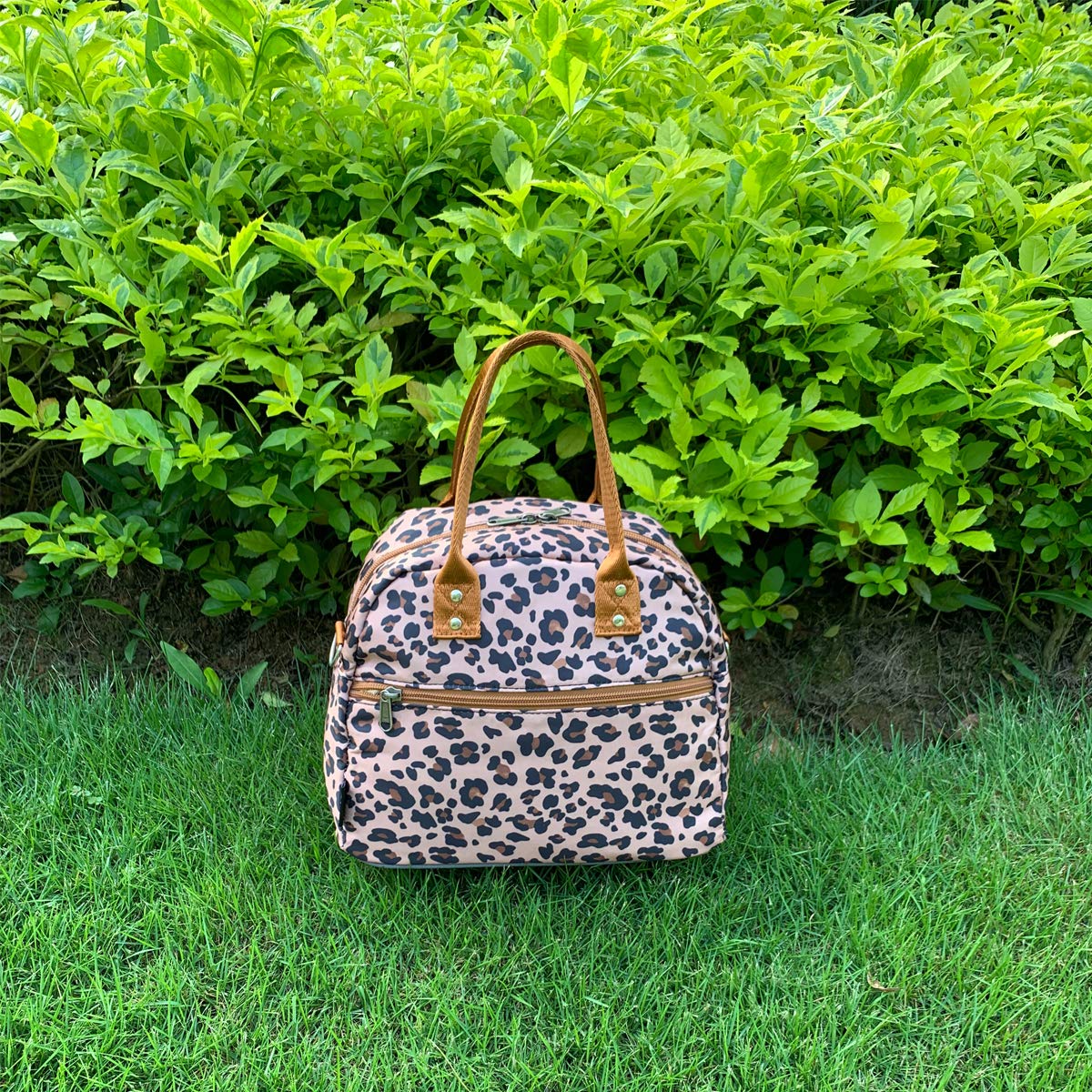 FlowFly Leopard lunch bag freezable lining preserves cold for hours
