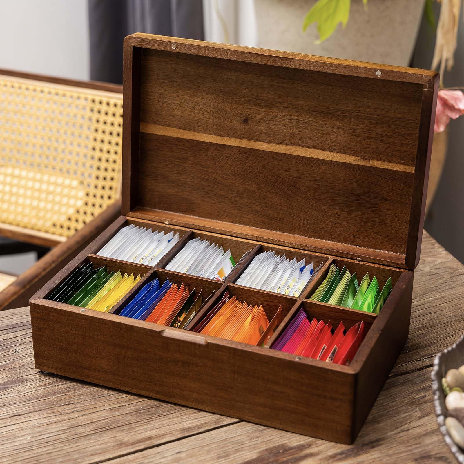 FLYIEE Acacia tea bag chest as a thoughtful holiday gift idea for tea lovers
