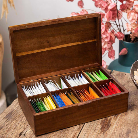 FLYIEE Acacia organizer close-up highlighting durable wood grain and construction