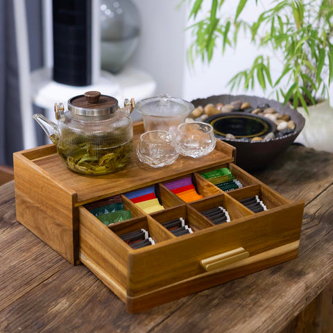 Flyiee Acacia wood tea storage box close-up highlights rich grain.