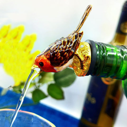 Flylin premium pourer makes a thoughtful gift for wine lovers