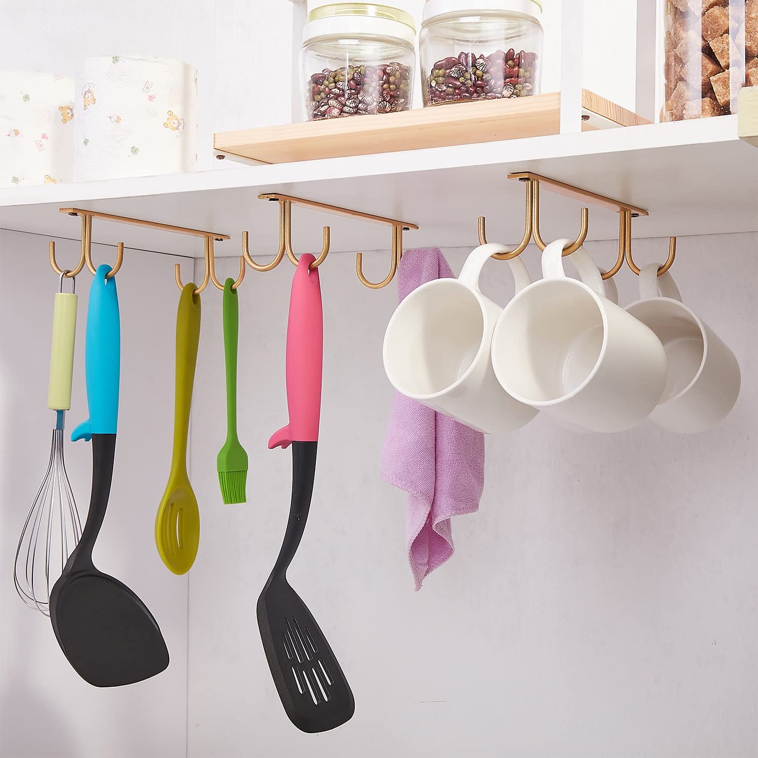FOMANSH under-shelf display adapts to kitchen space needs and layout.