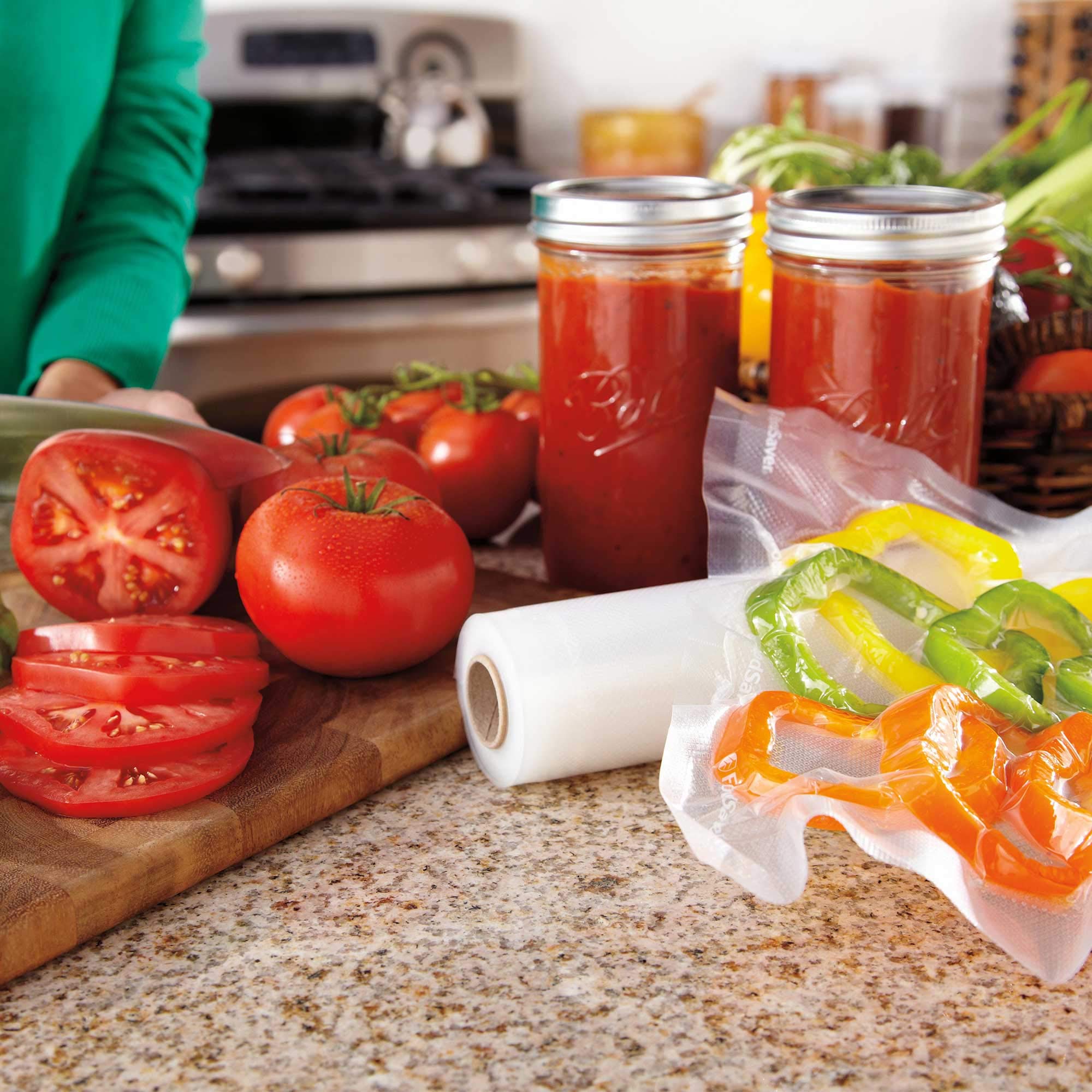 FoodSaver 11x16 bag roll for flexible sealing of larger portions.