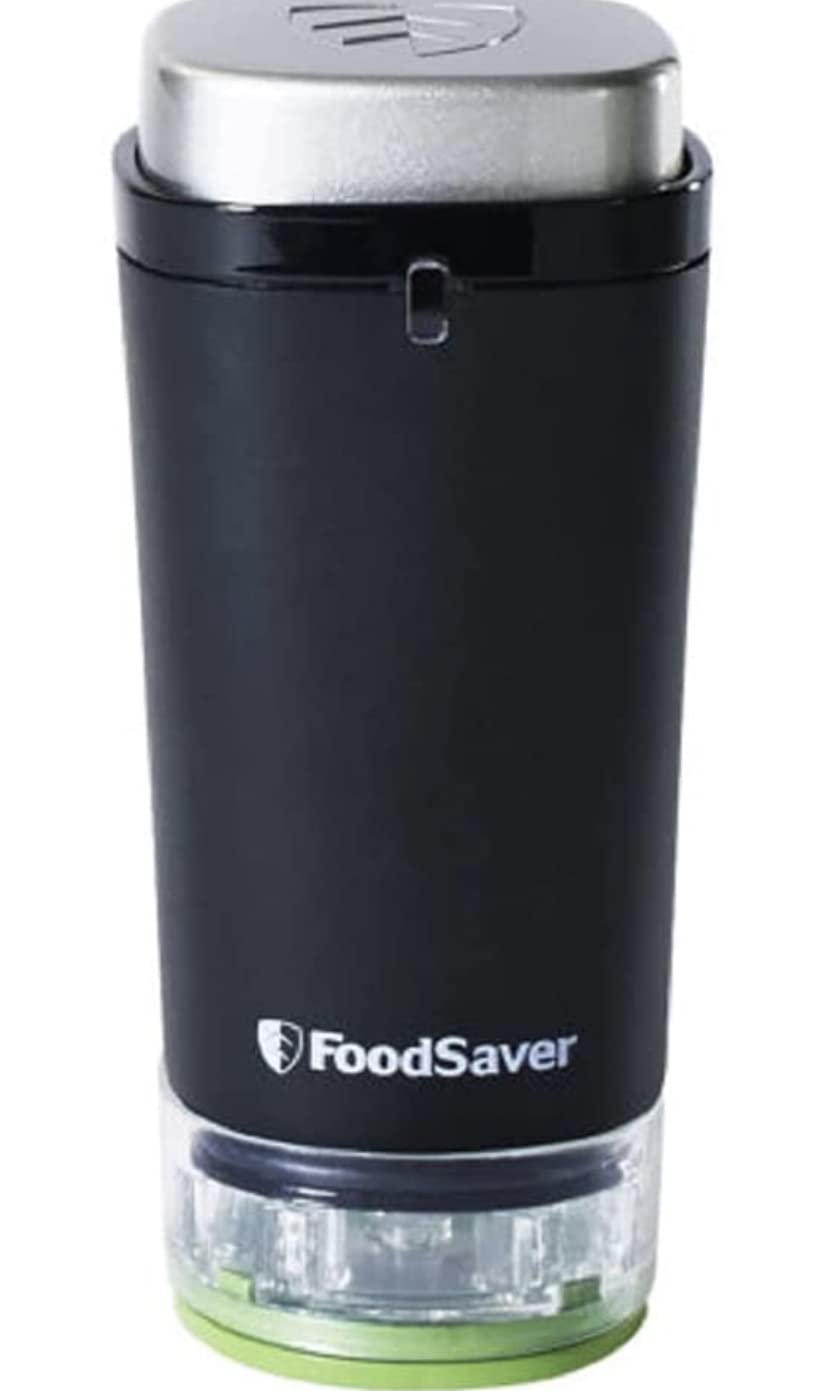 Foodsaver vacuum sealing with containers keeps foods organized and fresh